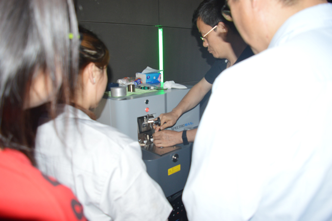 直讀光譜儀專家現場解疑 直讀光譜儀專家現場解疑