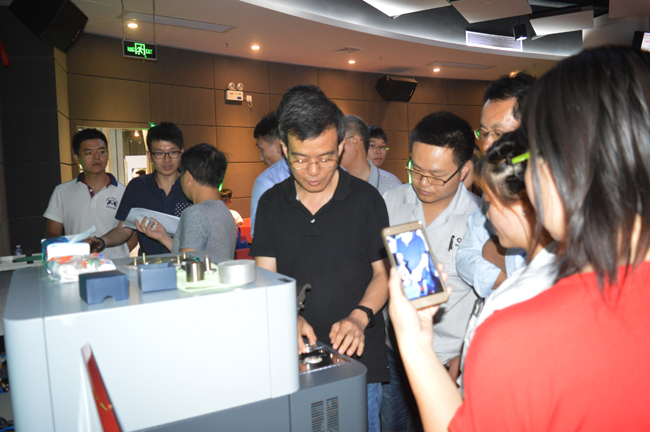 直讀光譜儀專家現場解疑 直讀光譜儀專家現場解疑